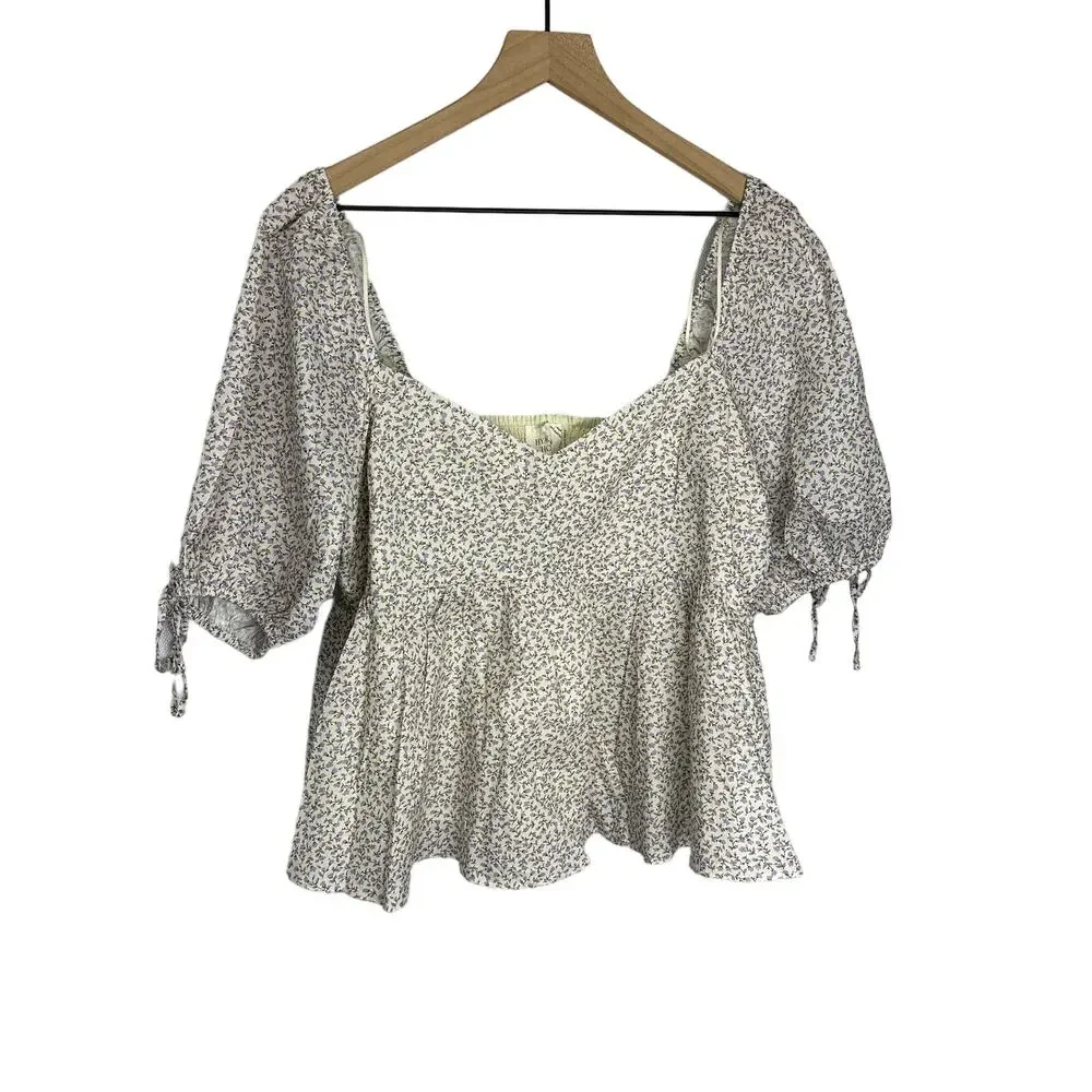 Tuckernuck White Floral Puff-Sleeve Peplum Blouse